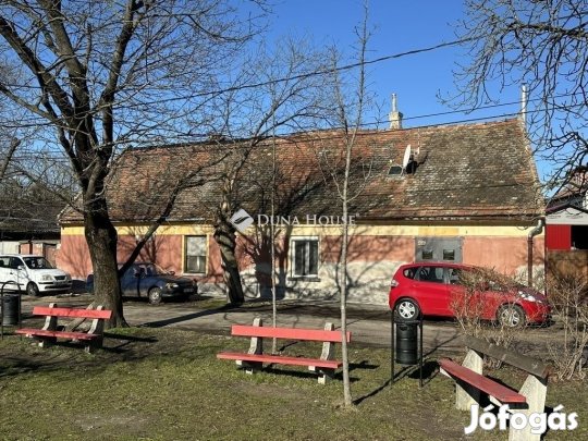 Székesfehérvári eladó 75 nm-es ház