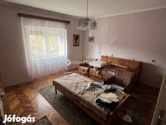Székesfehérvári eladó 78 nm-es ház