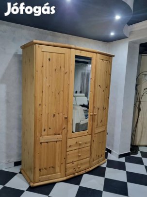 Szekrény 148x196x59