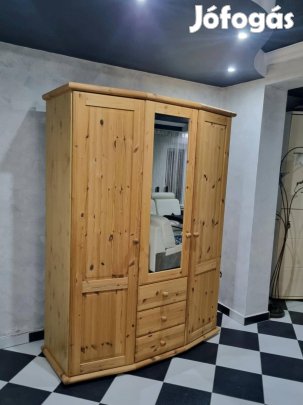 Szekrény 148x196x60