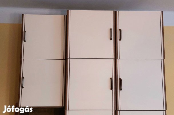 Szekrény 1 és 2 ajtós felső szekrény