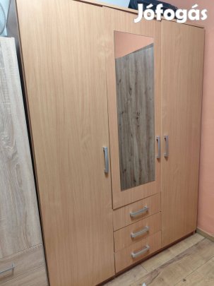 Szekrény, ruhásszekrény