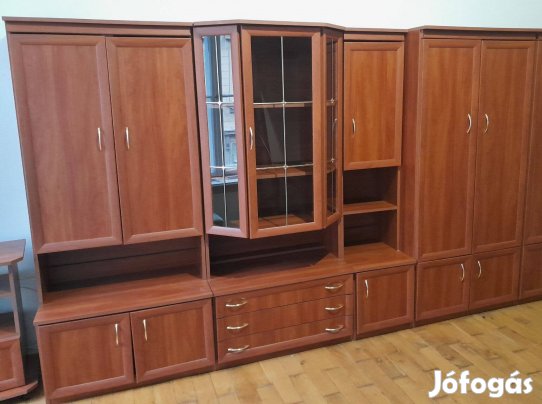 Szekrény, szekrénysor, különböző funkciókkal, egyben és darabonként