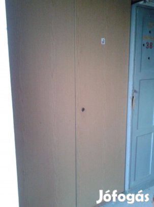 Szekrény eladó