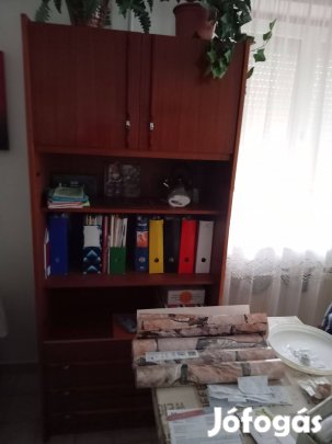 Szekrény eladó