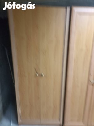 Szekrény eladó 