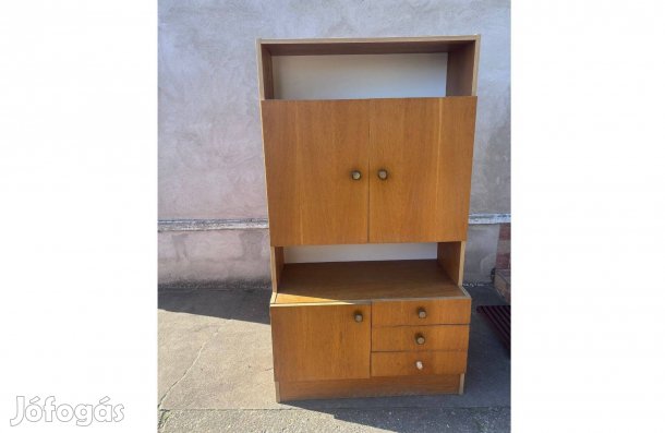 Szekrény jó állapotban