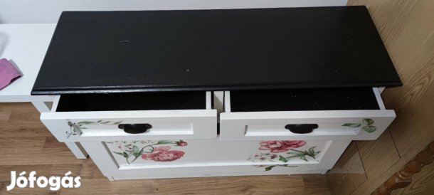 Szekrény,kisszekrény