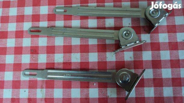 Szekrényajtó vasalat