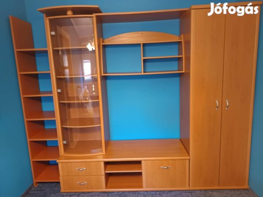 Szekrénysor TV hellyel