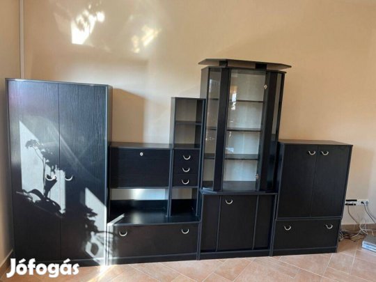 Szekrénysor Vitrines Eladó Újszerű Állapotban !