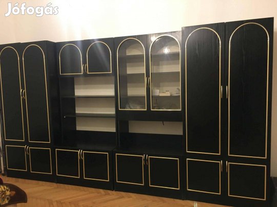Szekrénysor+ dohányzó asztal