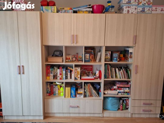 Szekrénysor/ gyerekszobabútor
