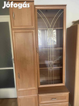 Szekrénysor eladó,szállításba nem tudok segiteni 70,000 ft