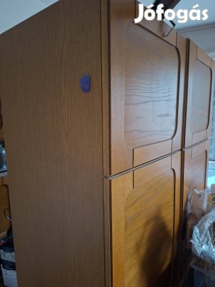 Szekrénysor használt de jó állapotban .