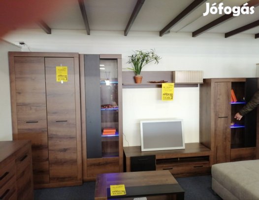 Szekrénysor+komód+dohányzó asztal
