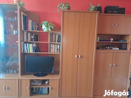 Szekrénysor sürgősen eladó!