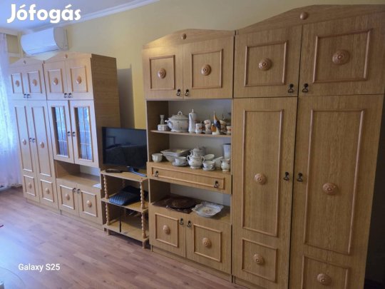 Szekrénysor szep allapotban eladó!