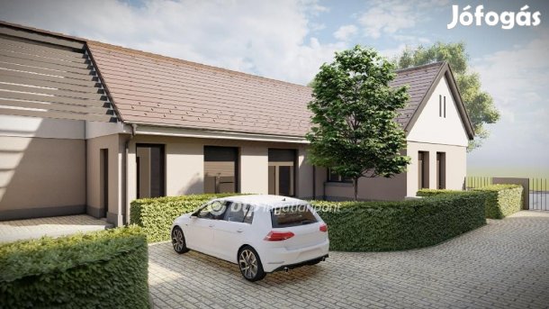 Szekszárdi 95 nm-es ház eladó