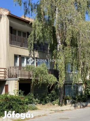 Szekszárdi eladó 164 nm-es ház