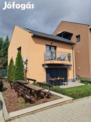 Szekszárdon belvárosi lakás eladó vagy csere szekszárdi házra