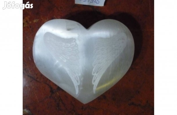 Szelenit szív alakú ásvány angyalszárnyakkal