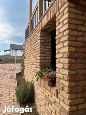 Szeletelt tégla,vágott, falburkolat prémium antikolt, rusztikus sarok