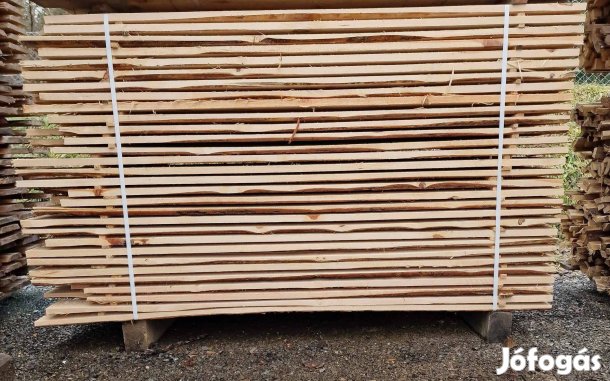 Szélezett fenyő deszka/ zsalu/2 m hosszú