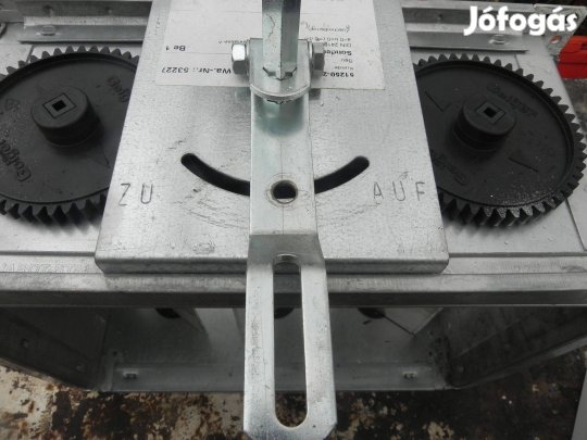 Szellőzőrács 30x36 zárható motorizálható mechanikával ipari