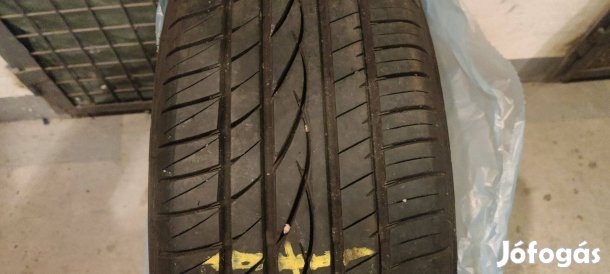 Személyautó Gumiabroncs SUV