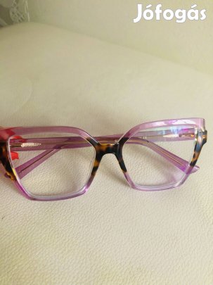 Szemüveg Távollátó lencsével Új!