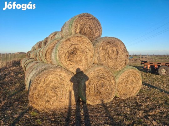 Széna eladó!