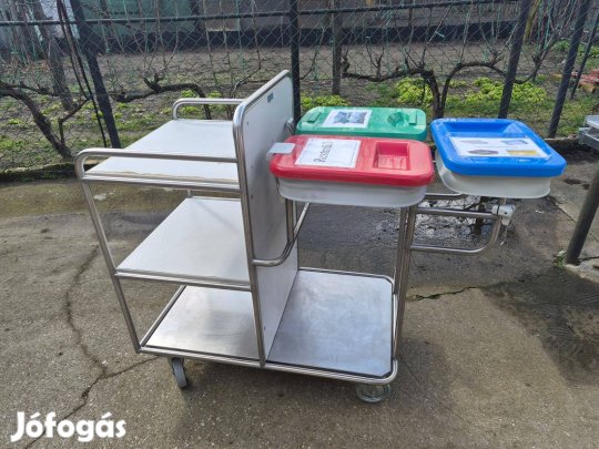 Szennyesgyűjtő ágyazó kocsi