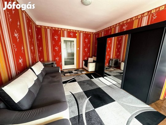 Szent Lőrinc lakótelepen 53nm-es 2 szobás tégla lakás 