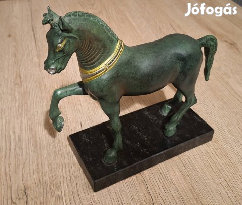 Szent Márk lova - Masszív, antikolt díszszobor (1,7 kg)