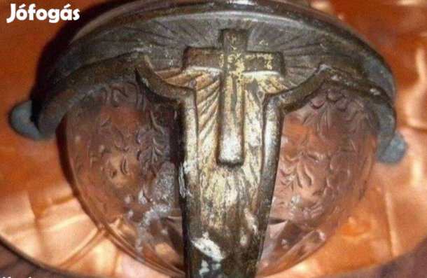 Szenteltvíztartó üveg tartóval