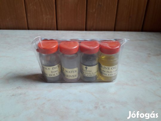 Szentföldi emlékek négy kis üvegben