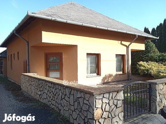 Szentgáli 307 nm-es ház eladó