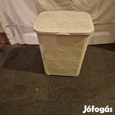 Szenyes tartó.Újszerű állapotban!
