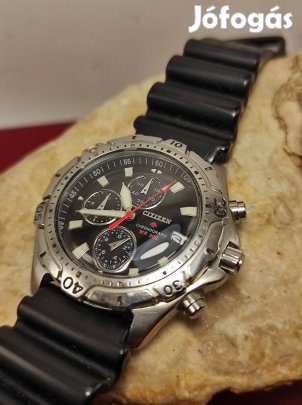 Szép Citizen WR200 Quartz Chronograph Acéltokos karóra