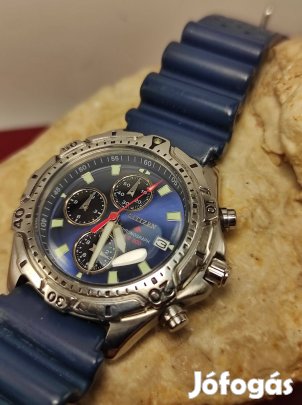 Szép Citizen WR200 Quartz Chronograph Acéltokos karóra