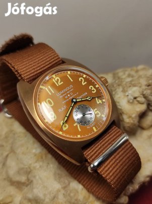 Szép Luminous Military Automata karóra