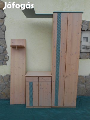 Szép, modern, fenyő előszobabútor garnitúra