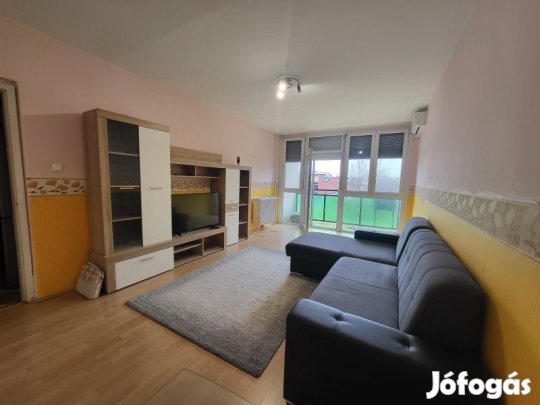 Szép állapotú 2. emeleti egyetemvárosi lakás