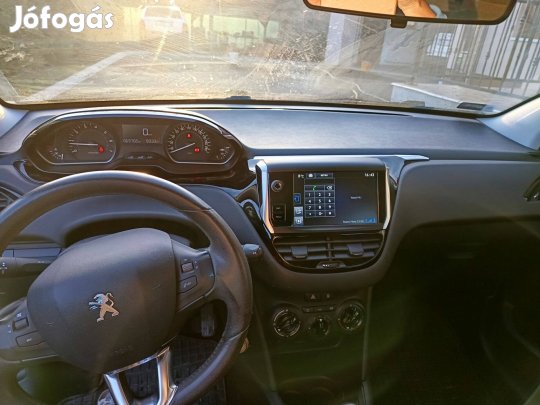 Szép állapotú Peugeot 208