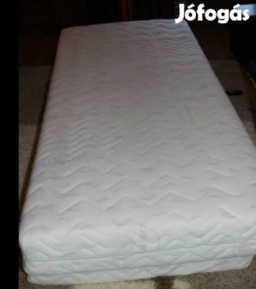 Szép állapotú kényelmes matrac eladó 90x 200 cm 
