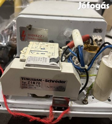 Szép állapotú működő Tungsram-Schréder Z1N70 lámpa izzóval
