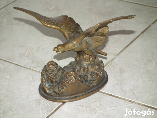 Szép fajsúlyos réz Turul sas szobor turulmadár nr.5