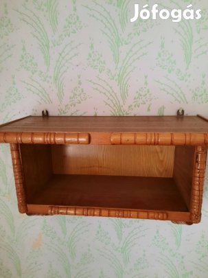 Szép fali polc eladó