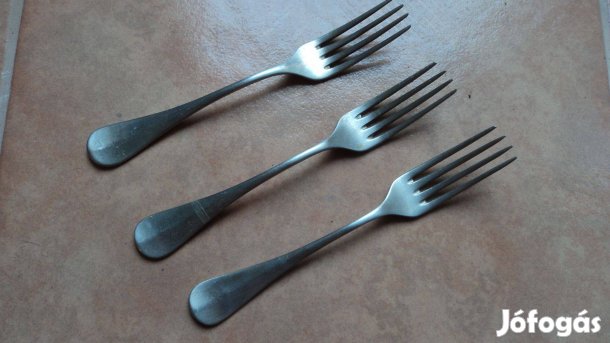 Szép fazonú Alpacca villák